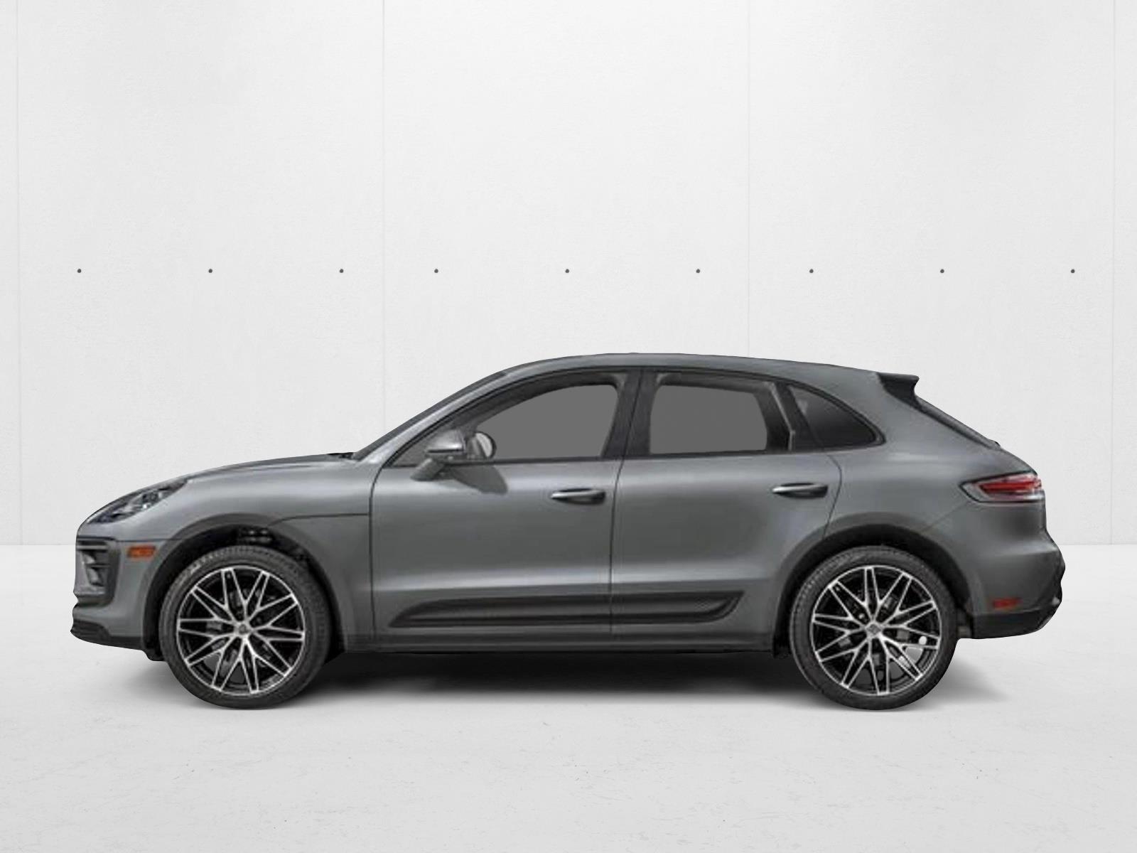 2026 Porsche Macan T photo 2
