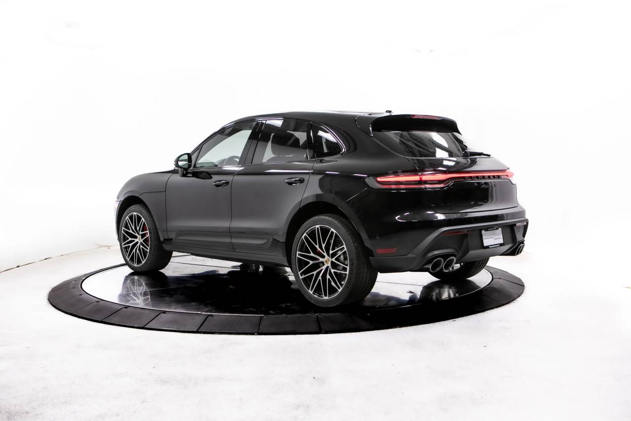 2026 Porsche Macan S photo 3