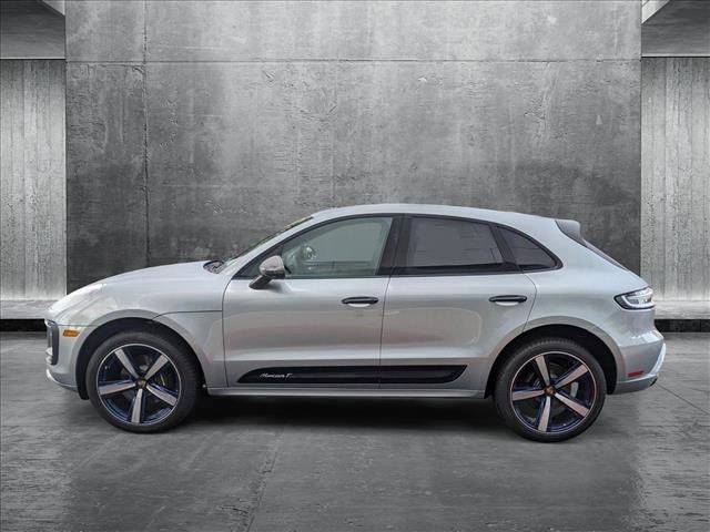 2025 Porsche Macan T photo 2