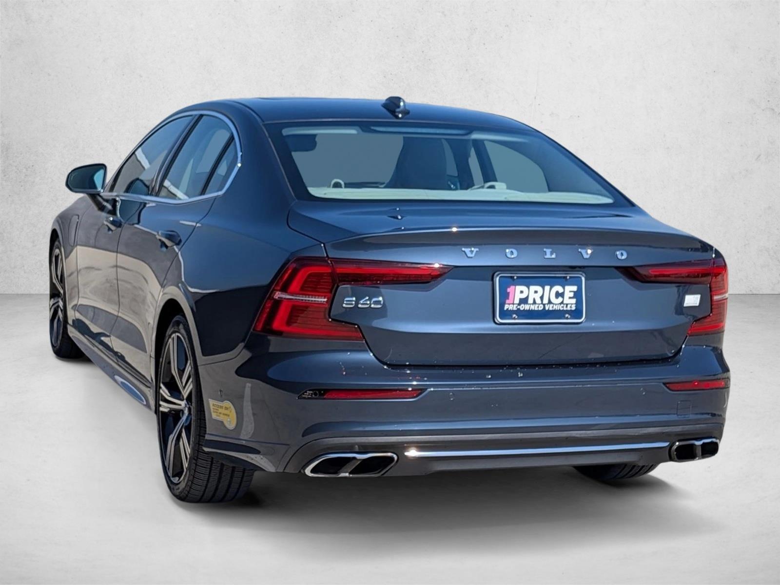 2022 Volvo S60 Recharge Inscription photo 2