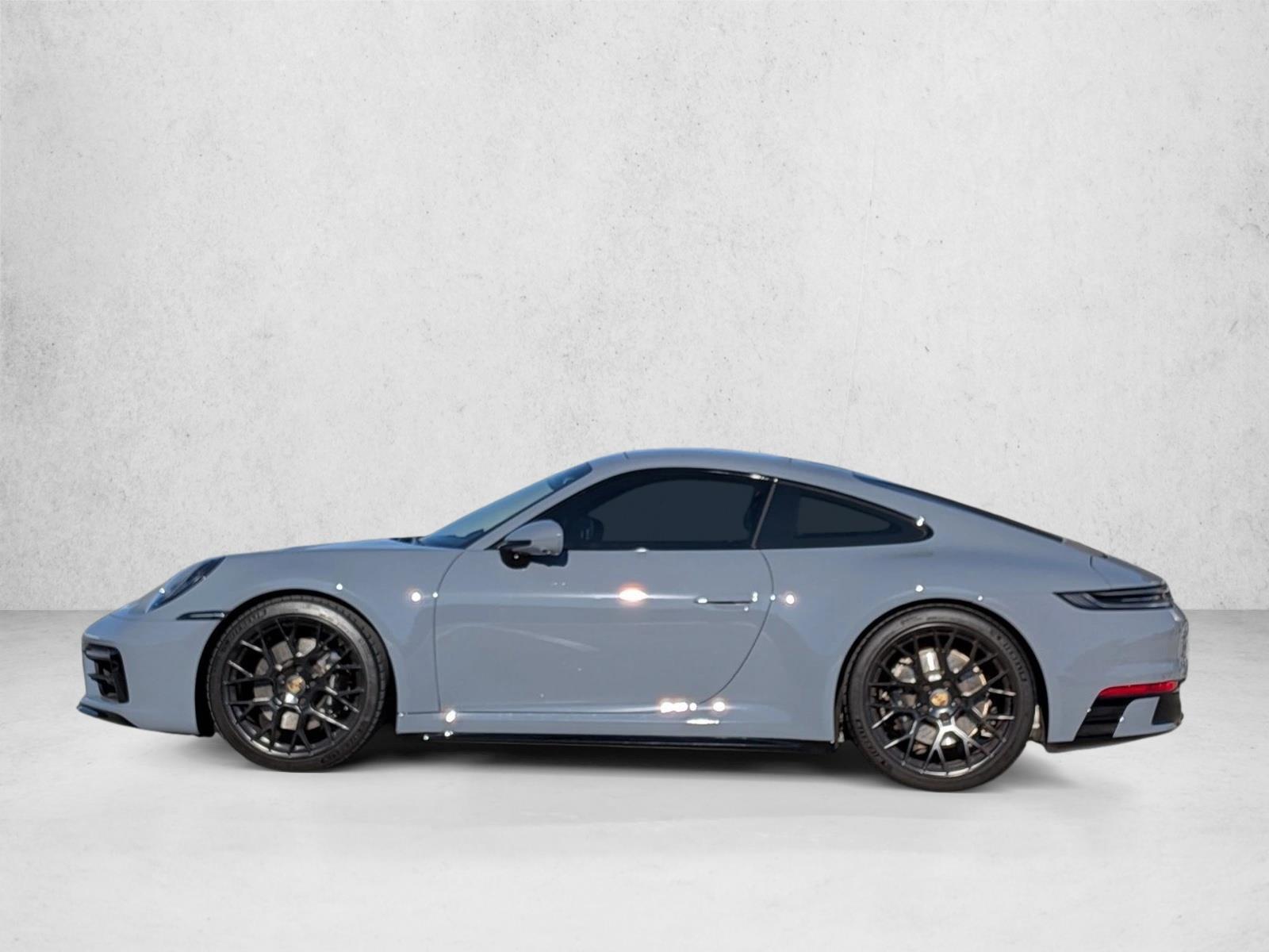 2024 Porsche 911 4S photo 2