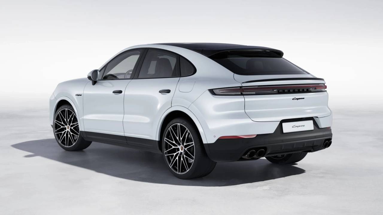 2026 Porsche Cayenne E-Hybrid Coupe photo 3