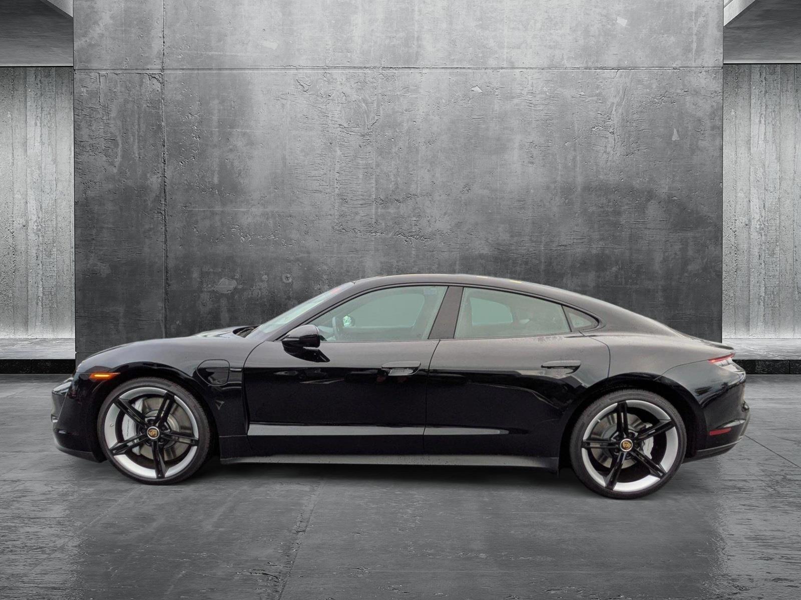 2024 Porsche Taycan 4S photo 2