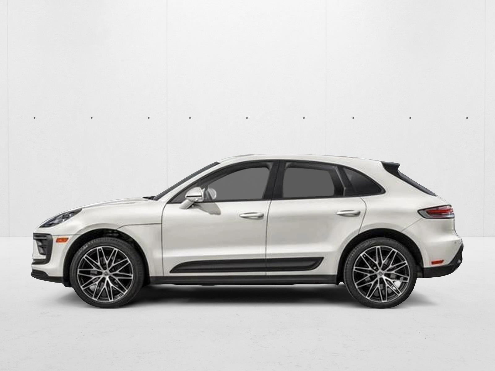 2025 Porsche Macan S photo 2