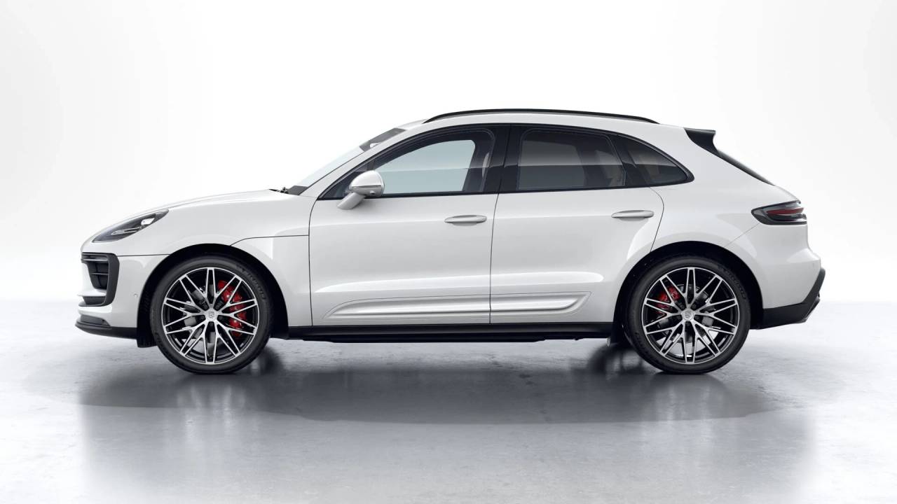 2026 Porsche Macan S photo 2