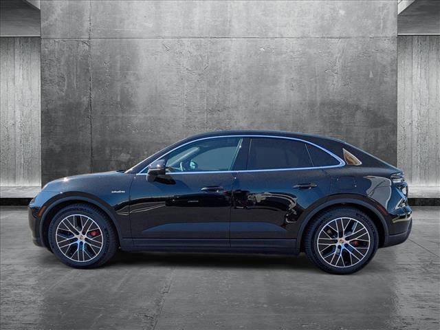2025 Porsche Macan Electric photo 2
