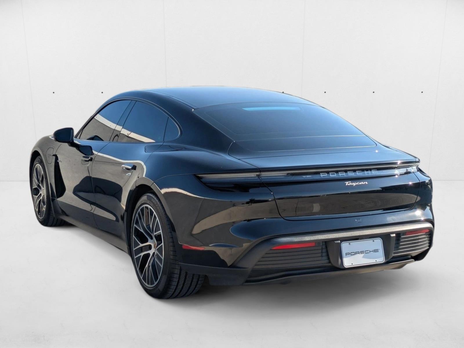 2025 Porsche Taycan Turbo photo 3