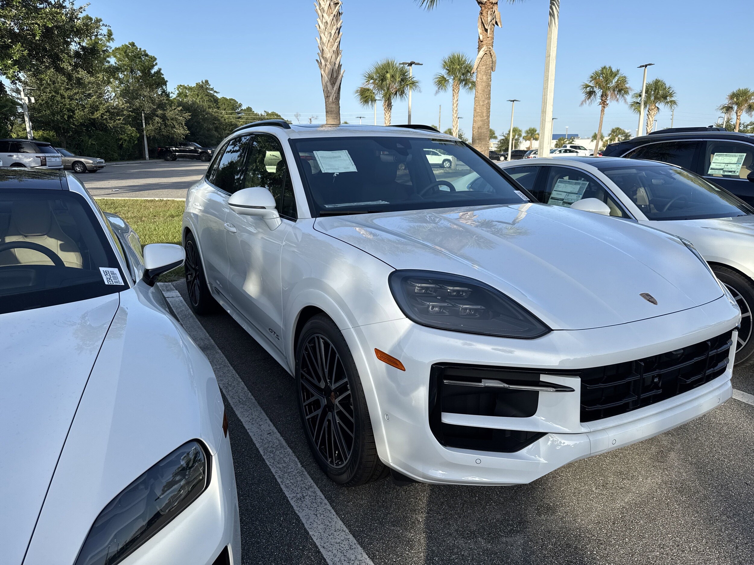 2025 Porsche Cayenne GTS photo 3