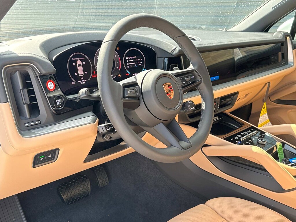 Certified 2025 Porsche Cayenne