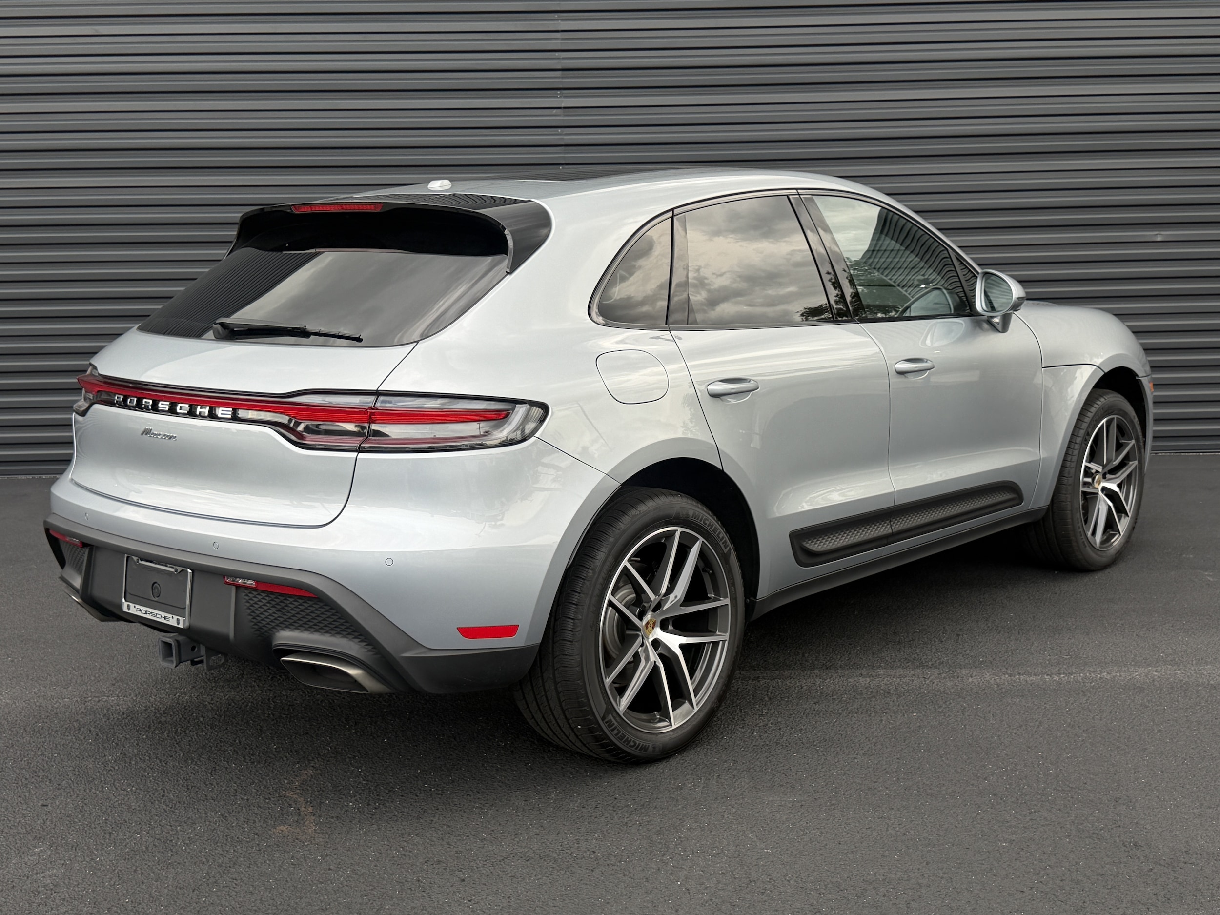 2026 Porsche Macan Base - Photo 9