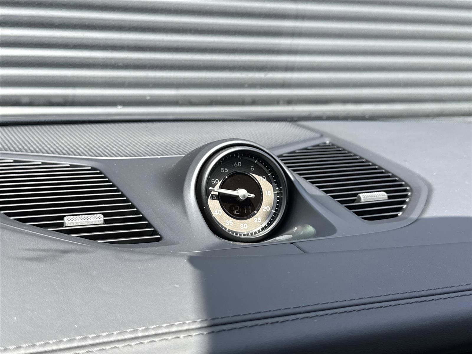 2025 Porsche Cayenne Coup E-Hybrid - Photo 29