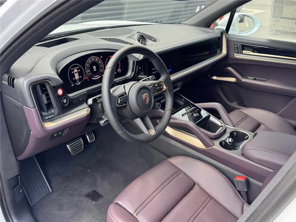 New 2025 Porsche Cayenne S