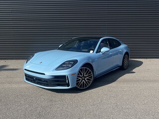 2026 Porsche Panamera 4