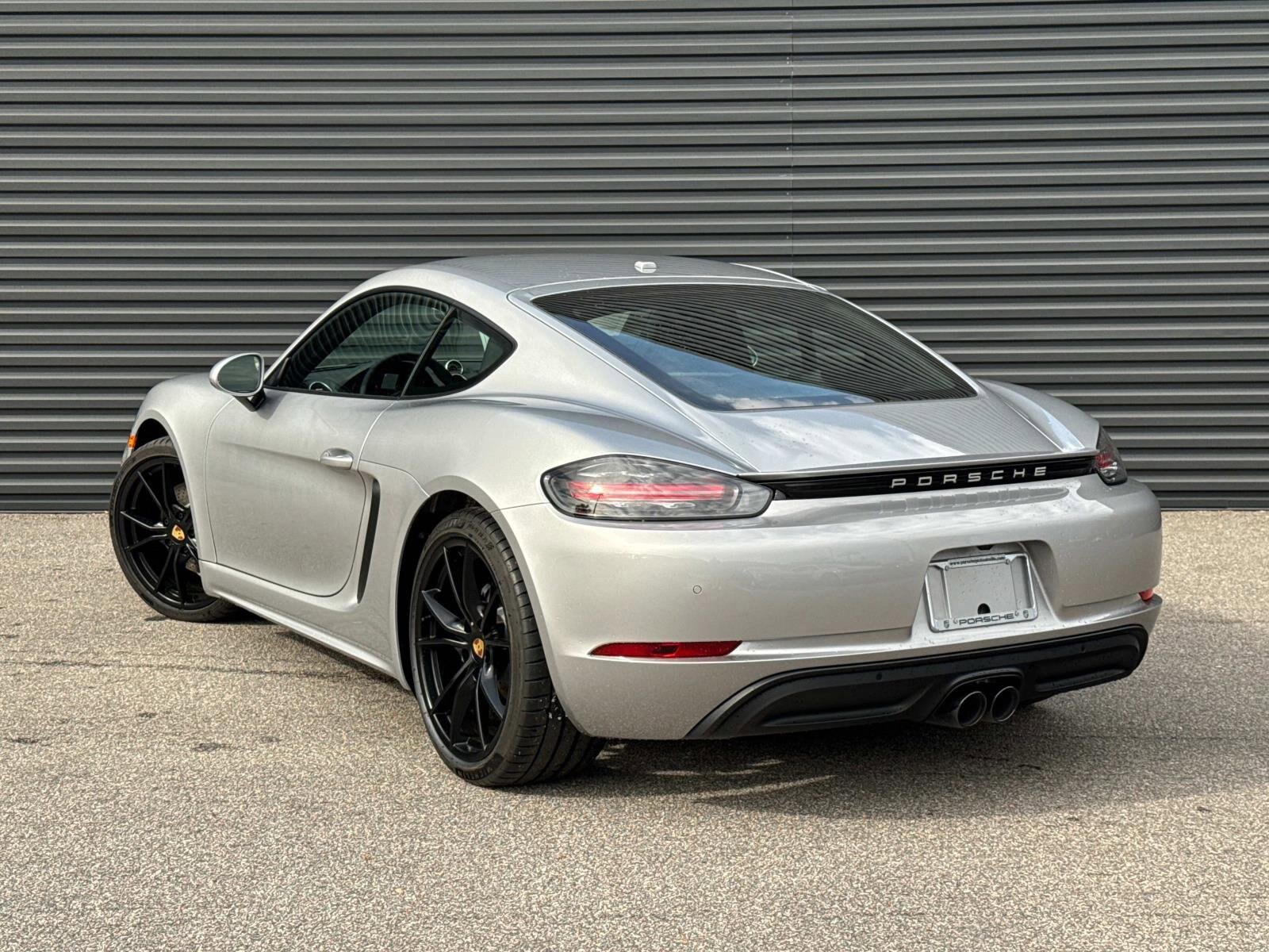 2025 Porsche Cayman Base photo 3