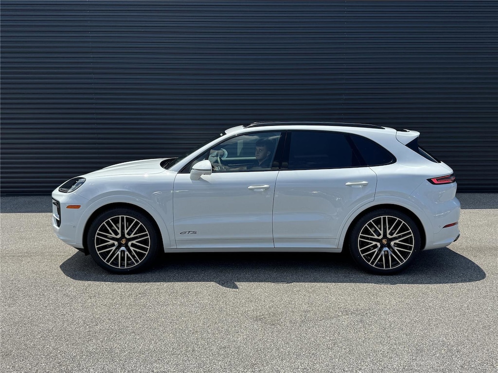 New 2025 Porsche Cayenne GTS
