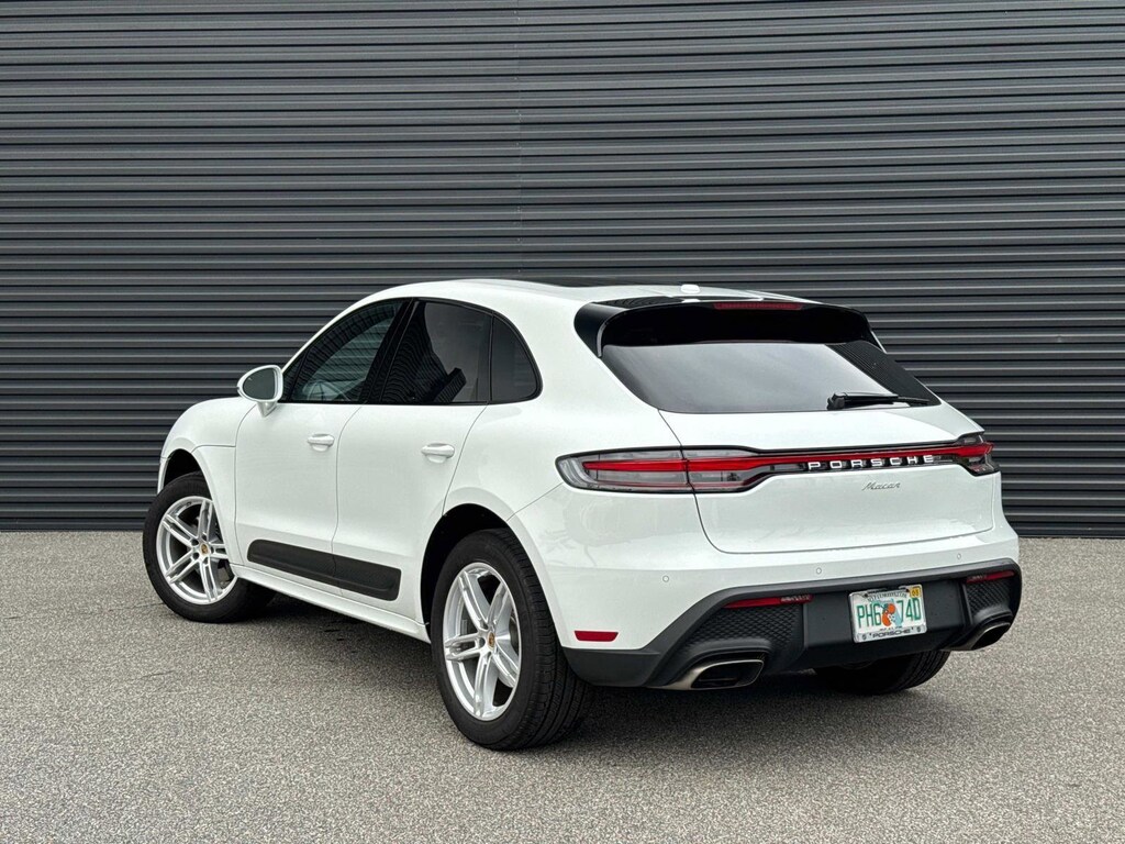 New 2025 Porsche Macan  SUV