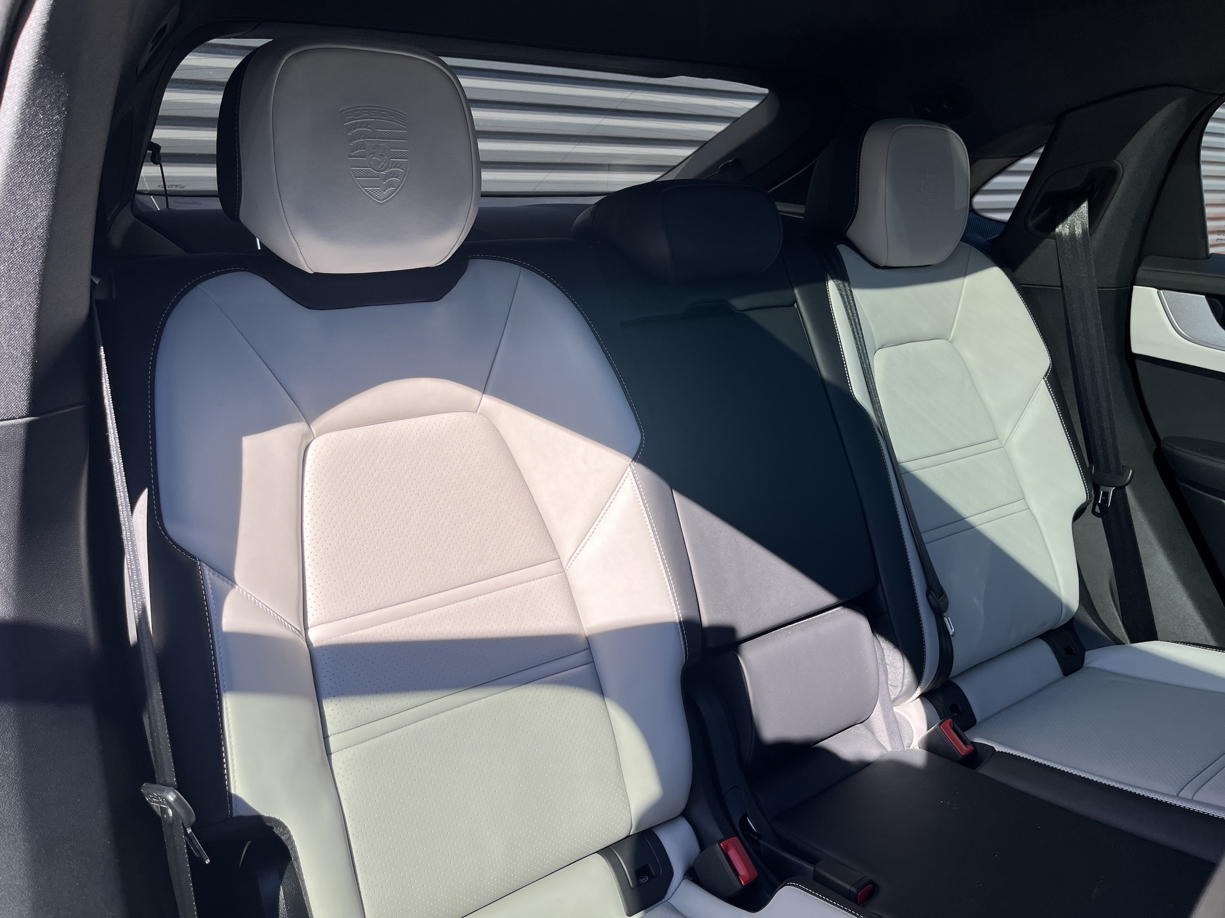 2025 Porsche Cayenne Coup E-Hybrid - Photo 22
