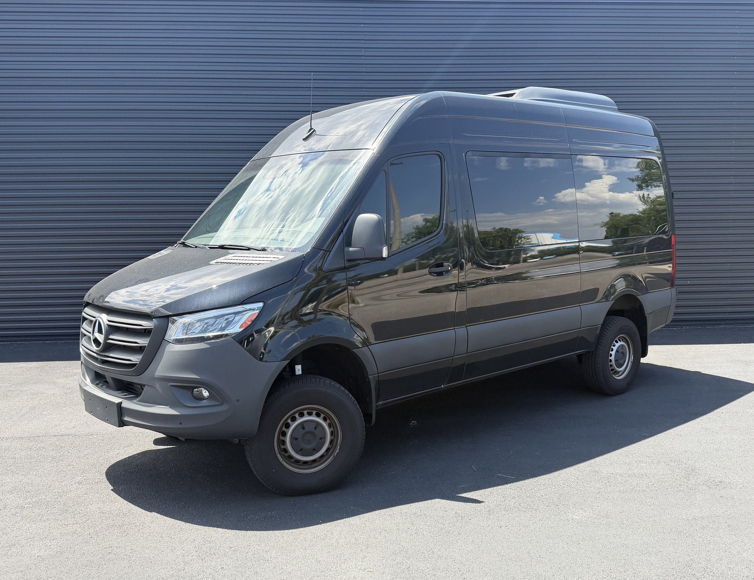 2024 Mercedes-Benz Sprinter 2500 144 WB HO 4x4's photo