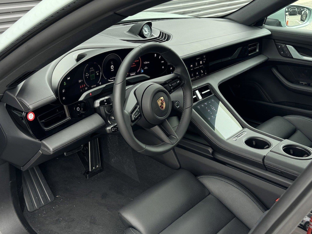 New 2025 Porsche Taycan 4S