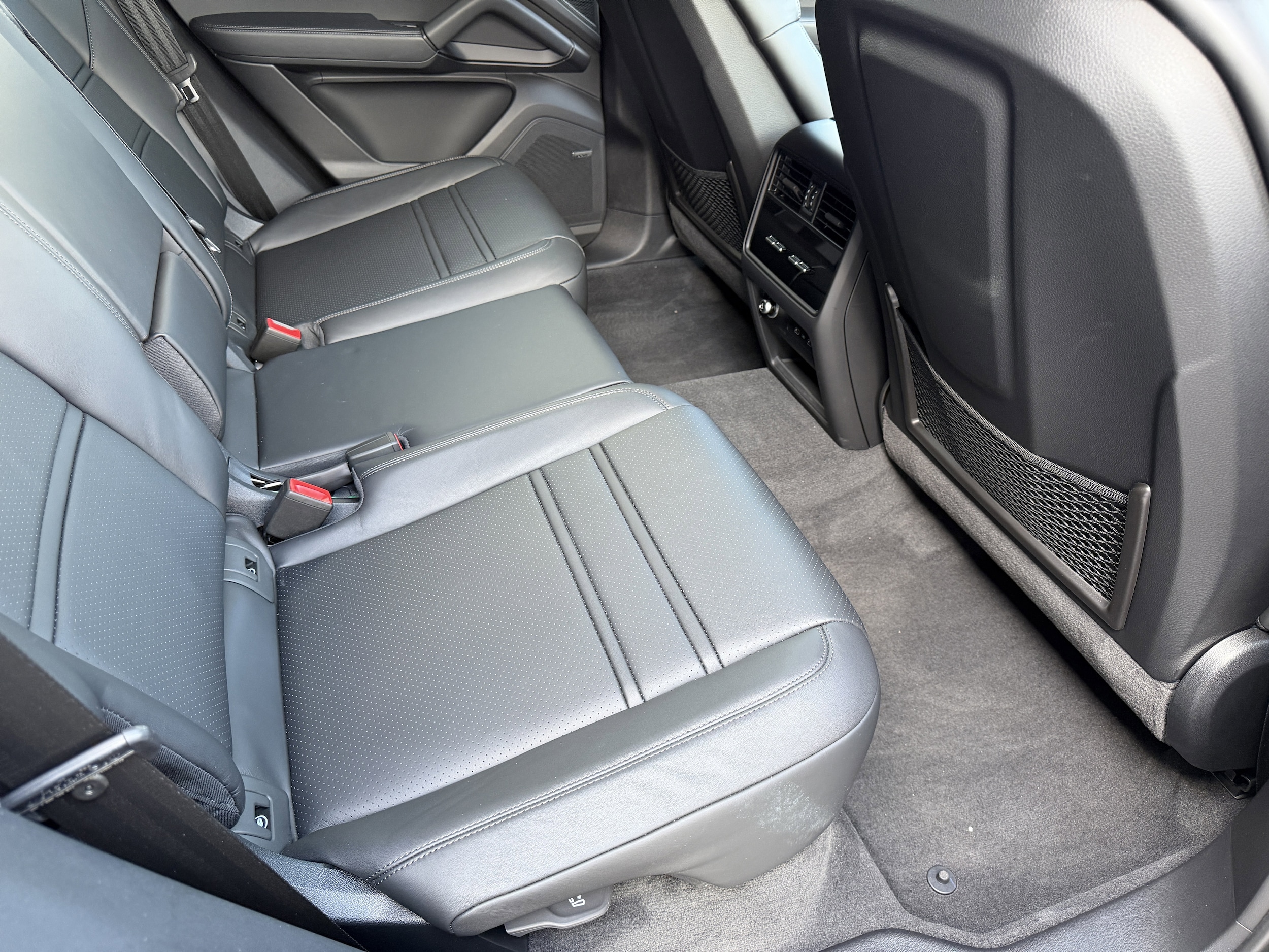 2026 Porsche Cayenne Base - Photo 17
