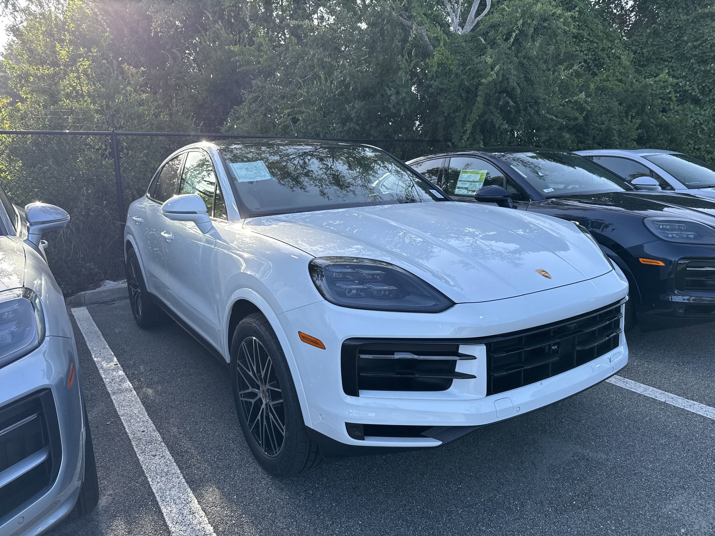 2025 Porsche Cayenne Coupe photo 3