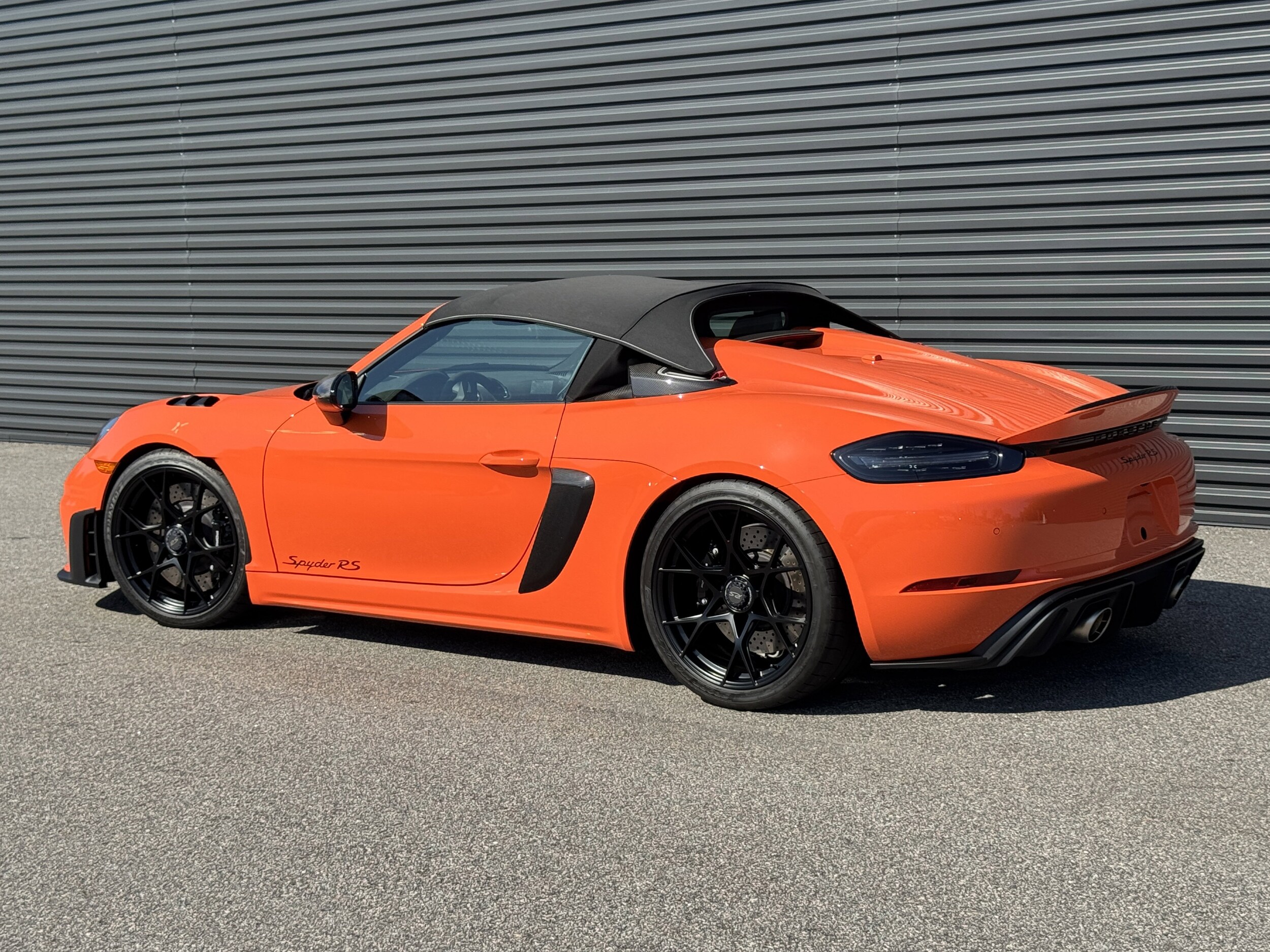 2024 Porsche Boxster Spyder photo 3