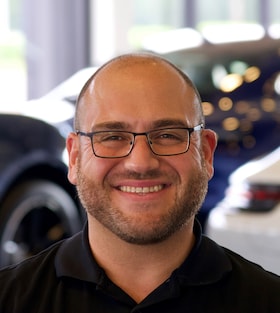 Staff member Ray Linares from ID_92945b98844e