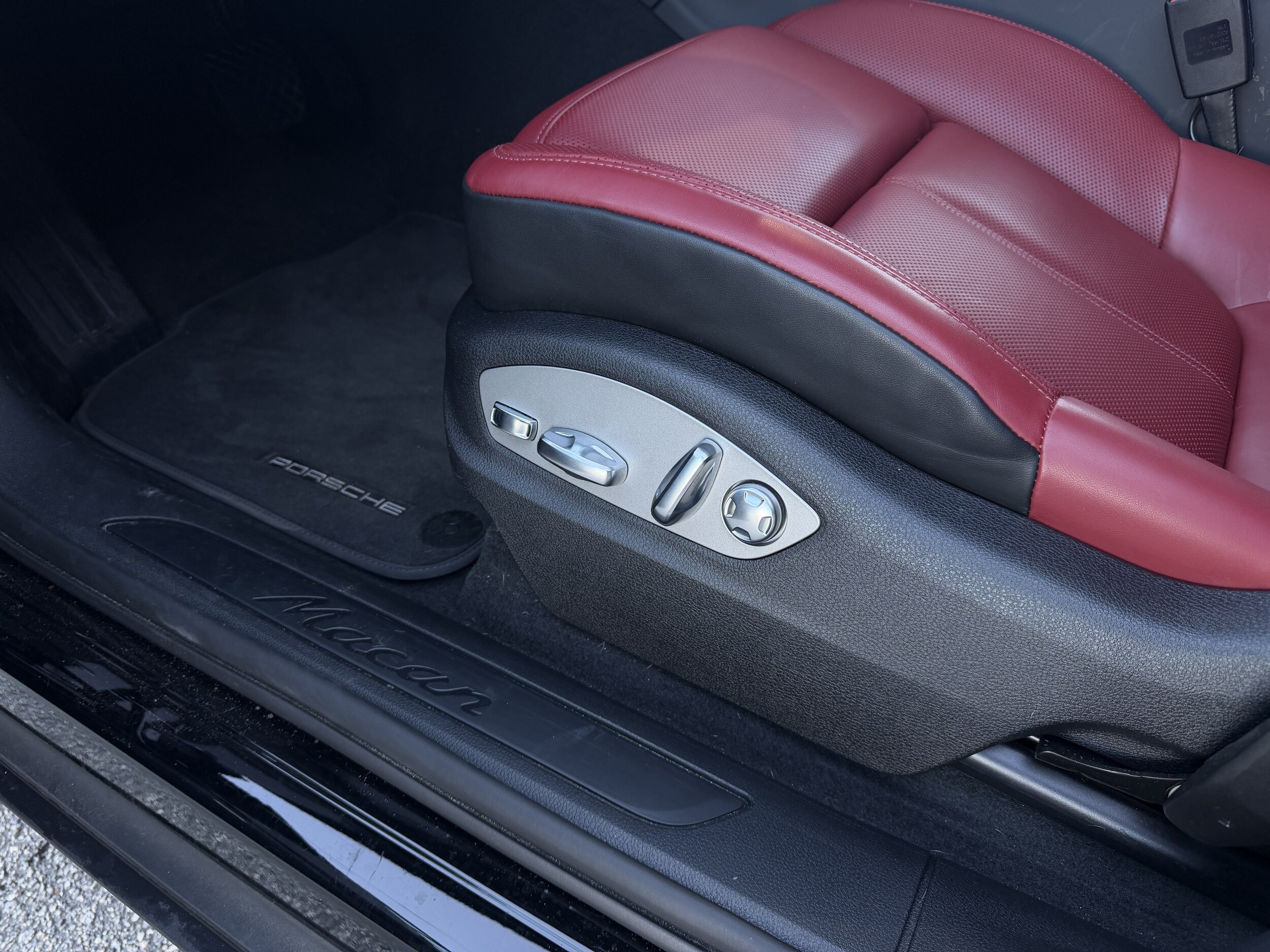 2026 Porsche Macan Base - Photo 15