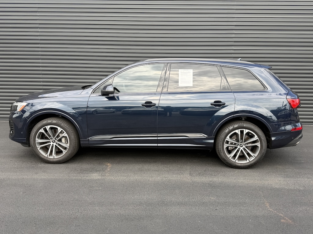 Used 2025 Audi Q7 45 Premium Plus SUV