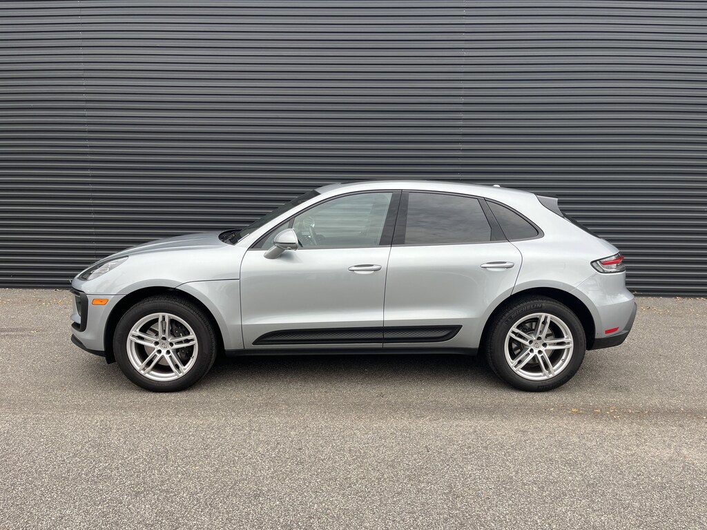 New 2025 Porsche Macan