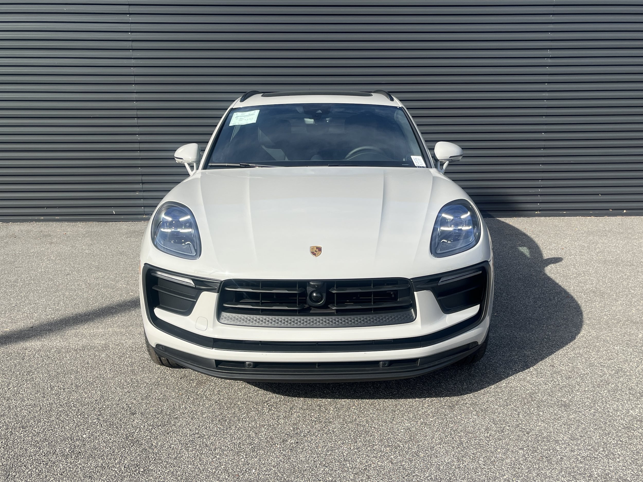 2026 Porsche Macan Base - Photo 6