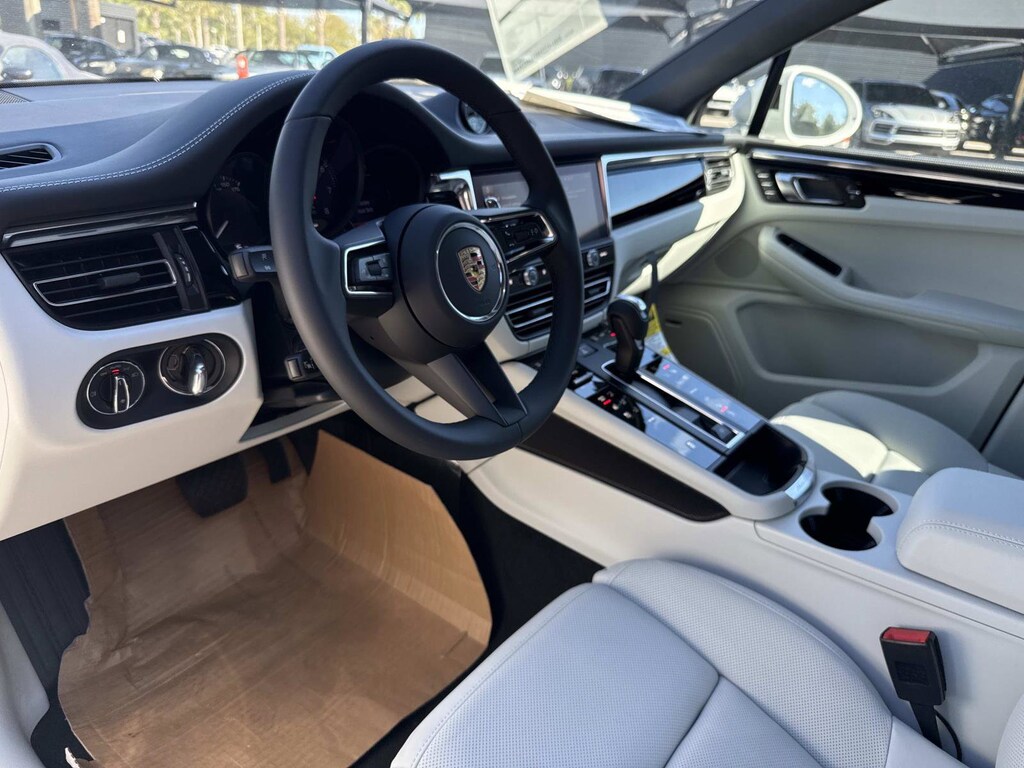 New 2026 Porsche Macan