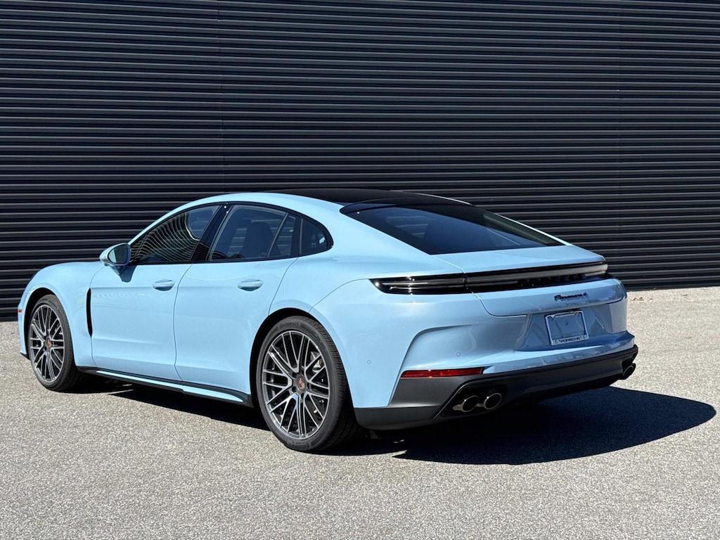 New 2026 Porsche Panamera 4