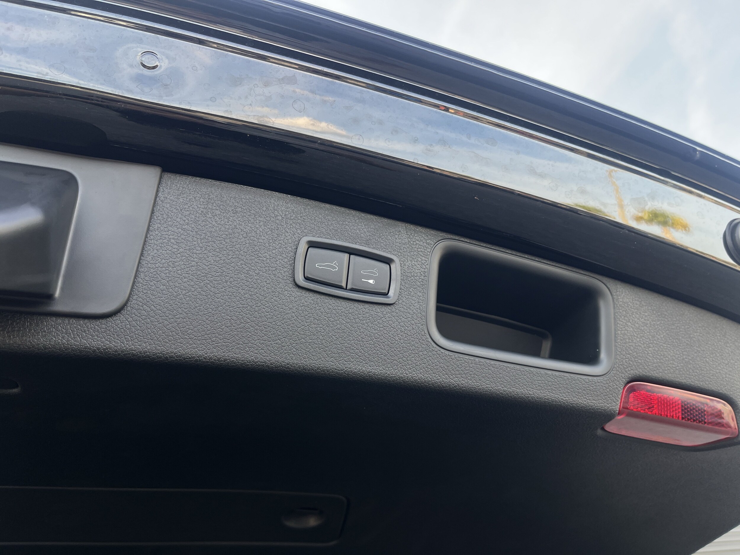 2026 Porsche Macan T - Photo 14