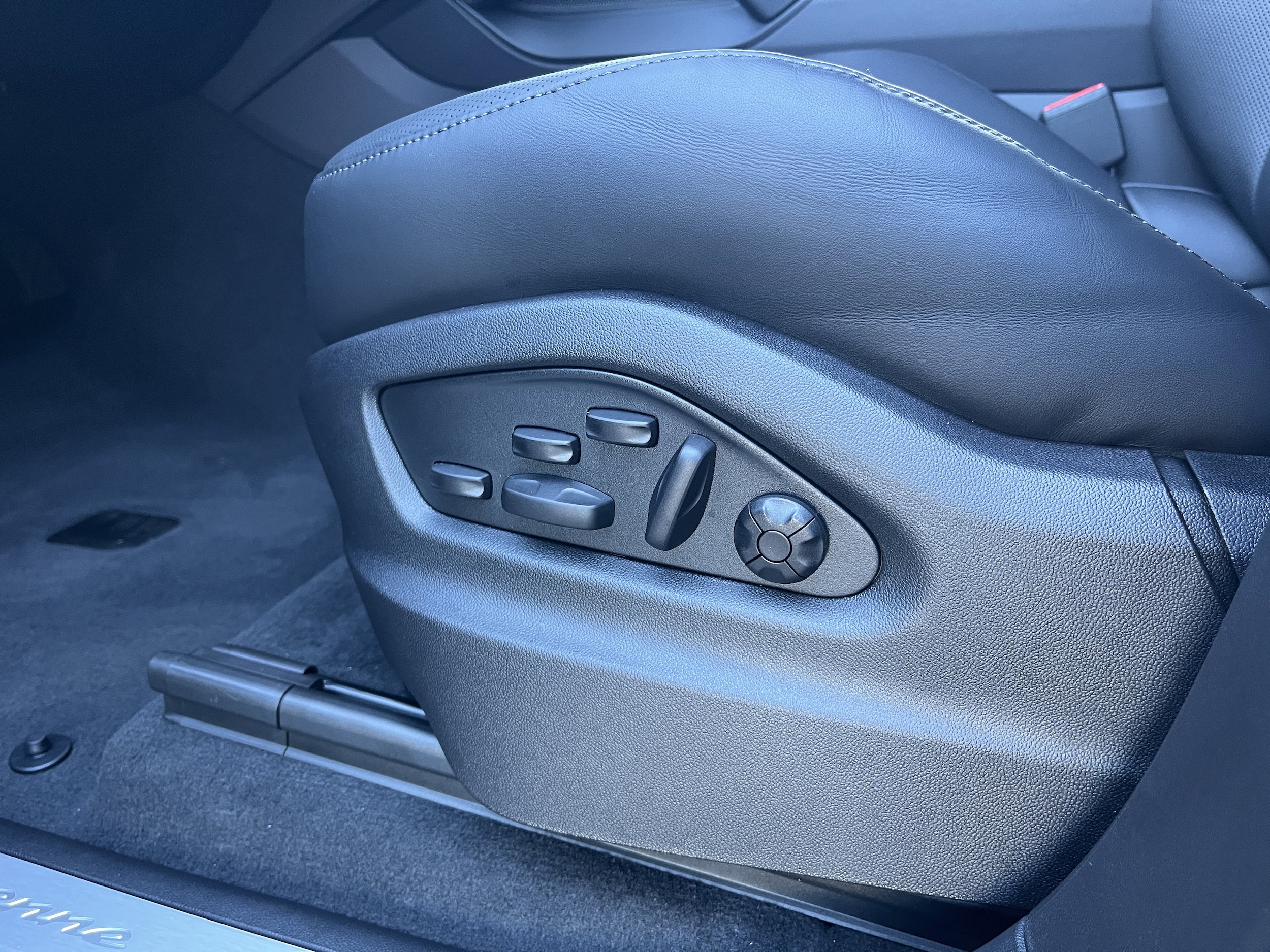 2026 Porsche Cayenne Base - Photo 14