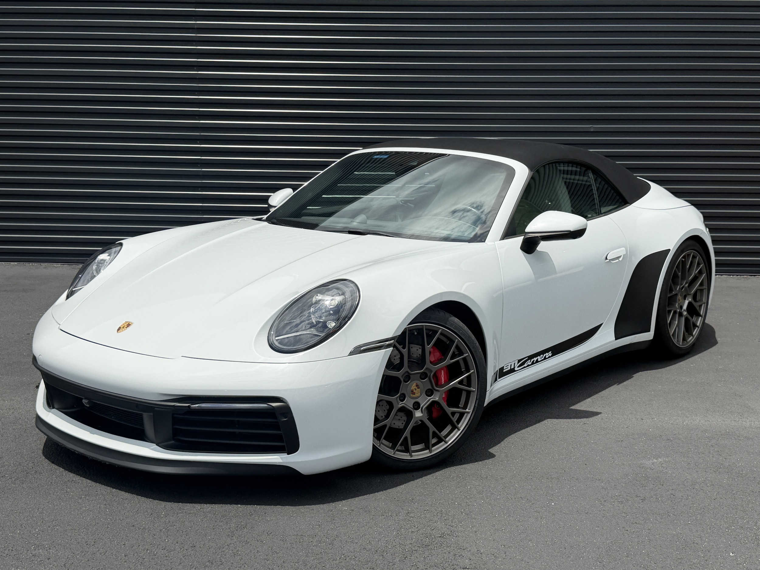 2020 Porsche 911 Carrera 4S Cabriolet's photo