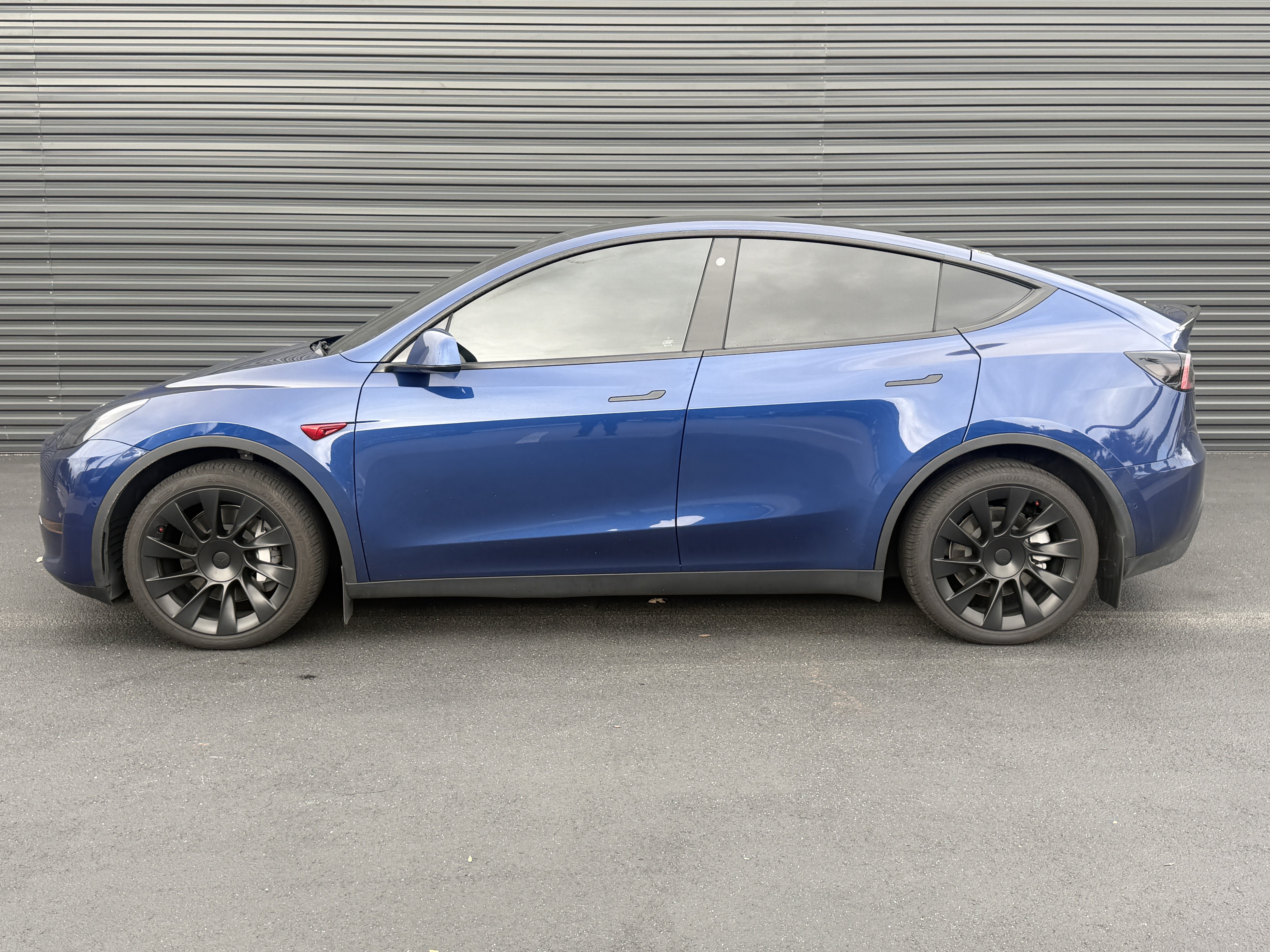 Used 2022 Tesla Model Y Long Range SUV