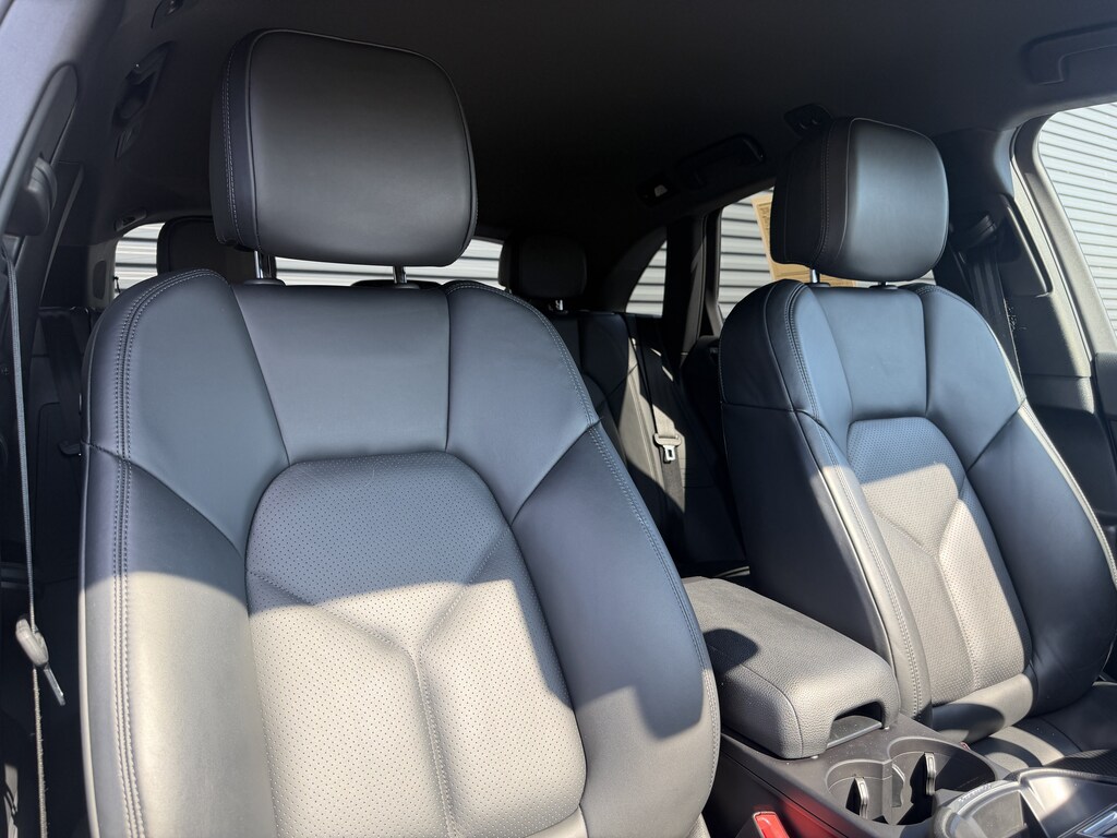 Used 2023 Porsche Macan T SUV