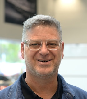 Staff member Jamie Ossi from ID_92945b98844e