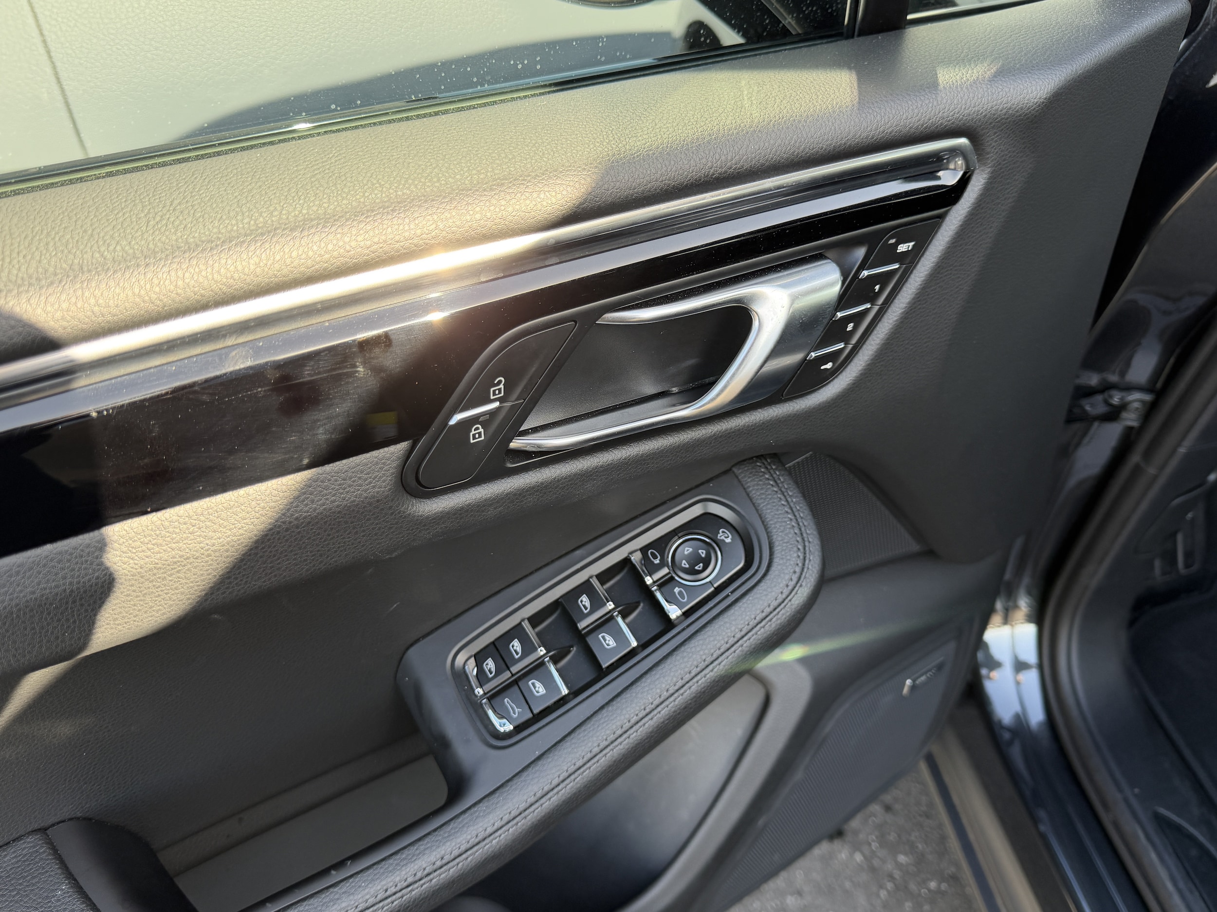 2026 Porsche Macan Base - Photo 25
