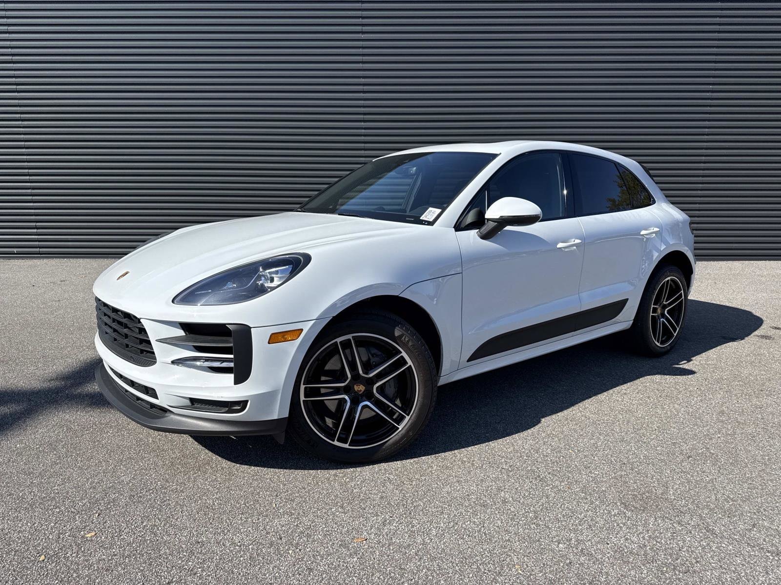 2021 Porsche Macan S's photo