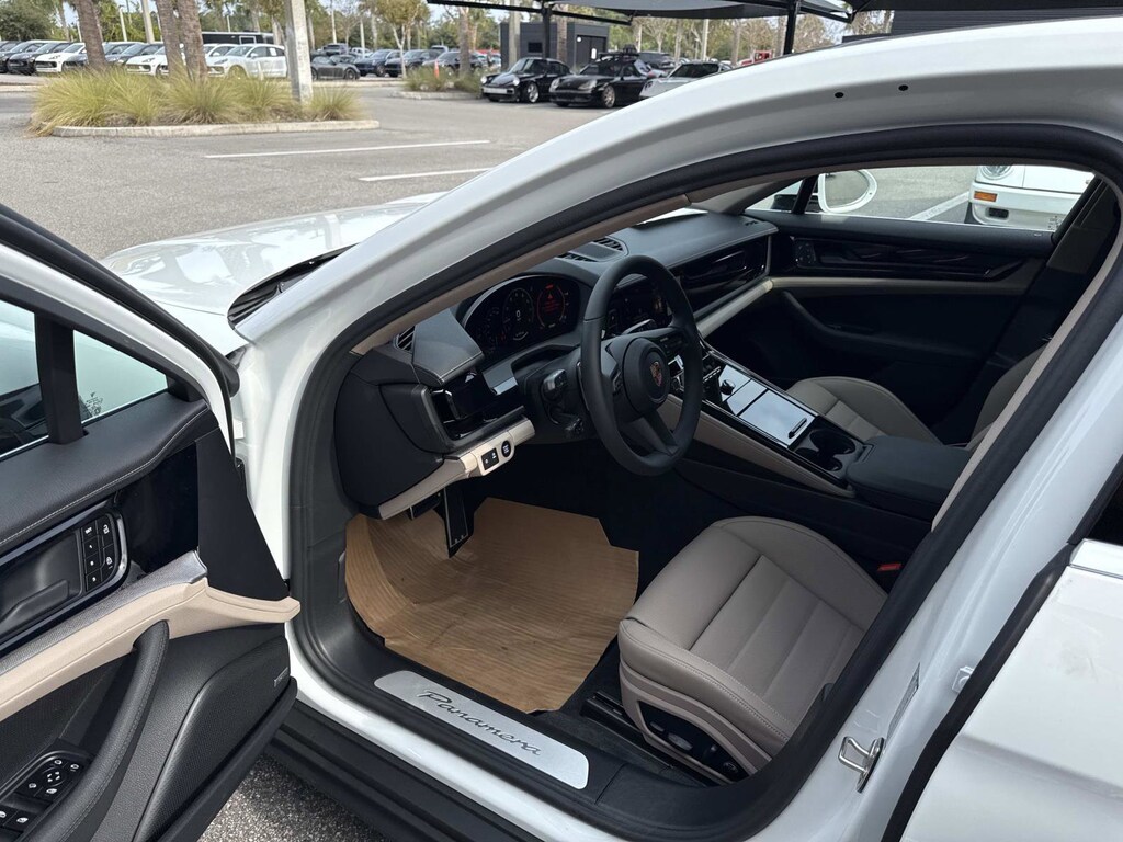 New 2026 Porsche Panamera