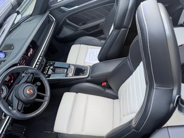 2023 Porsche 911 Turbo S photo 4