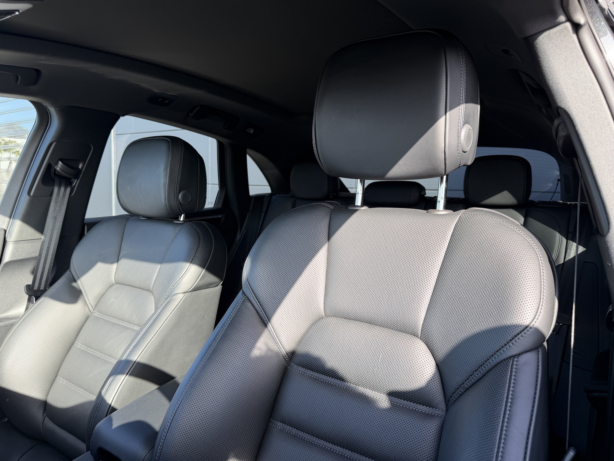2026 Porsche Macan Base - Photo 5