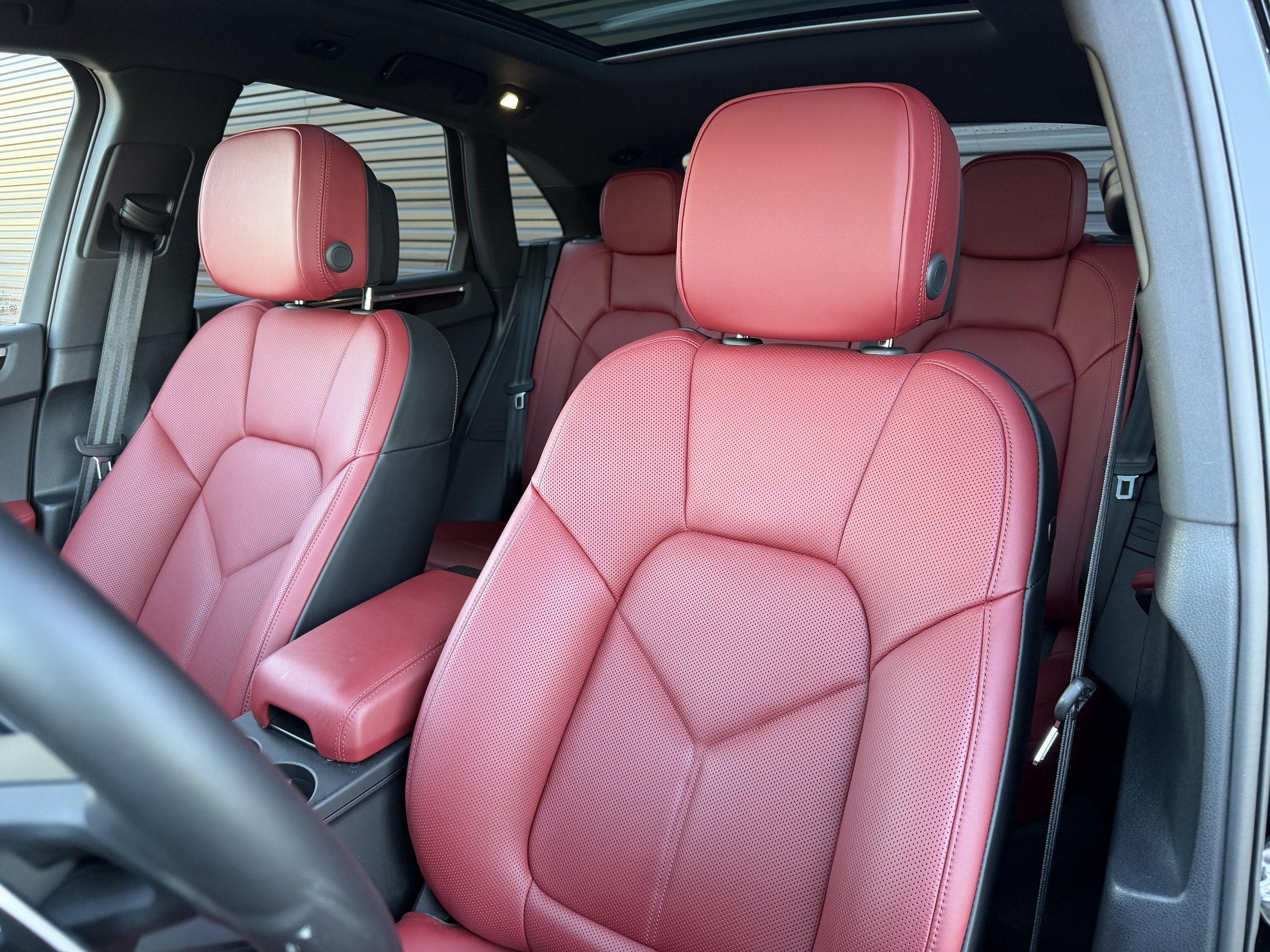 2026 Porsche Macan Base - Photo 13