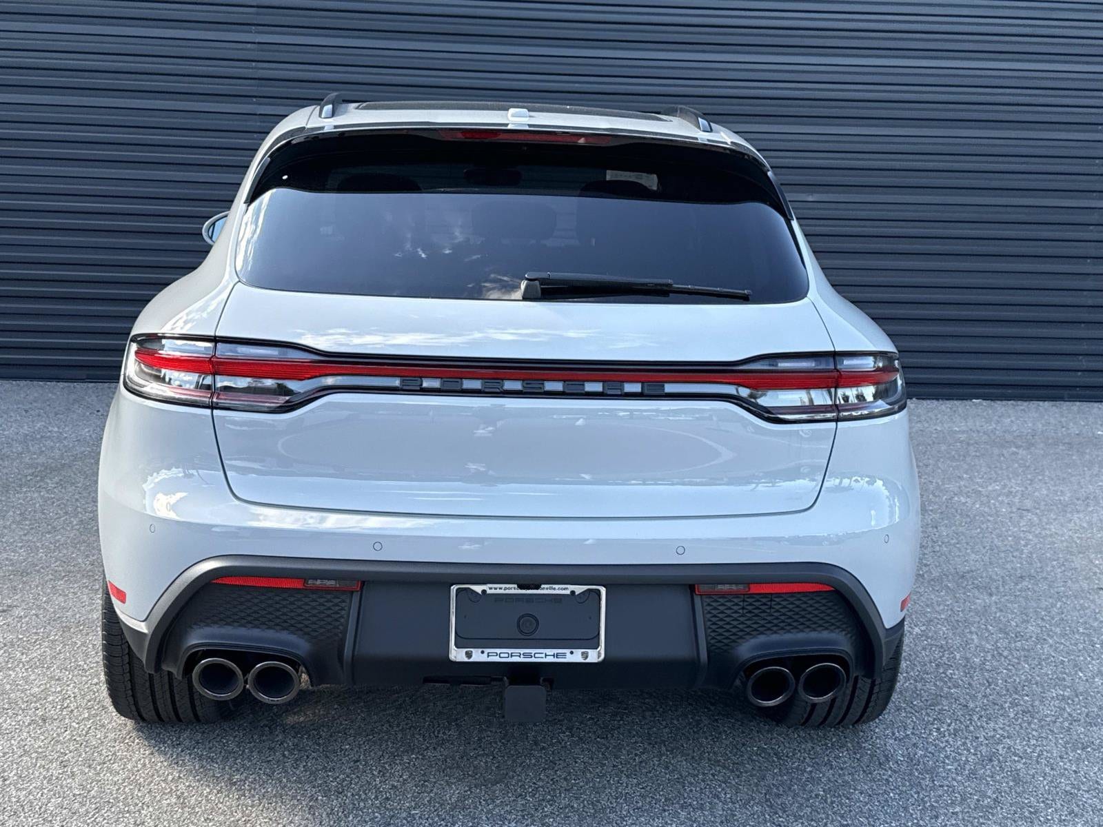 2026 Porsche Macan Base - Photo 10