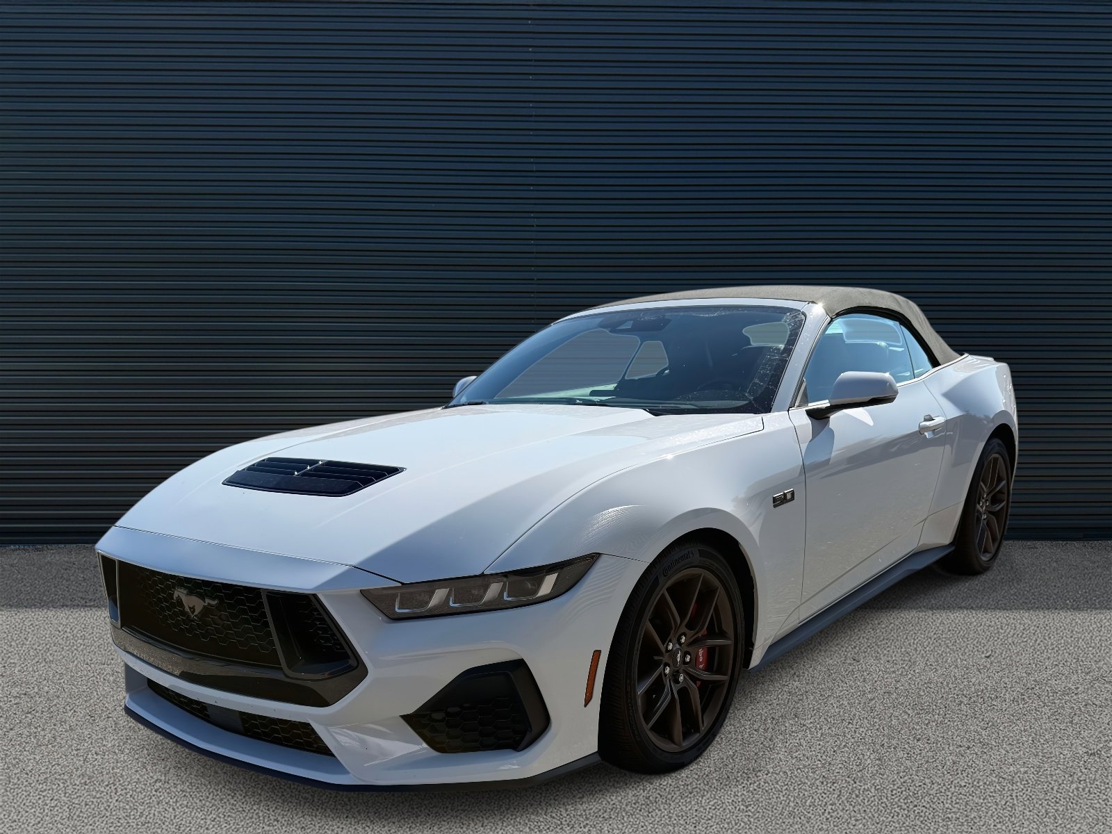 2025 Ford Mustang GT Premium's photo