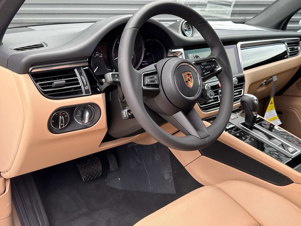 New 2025 Porsche Macan  SUV