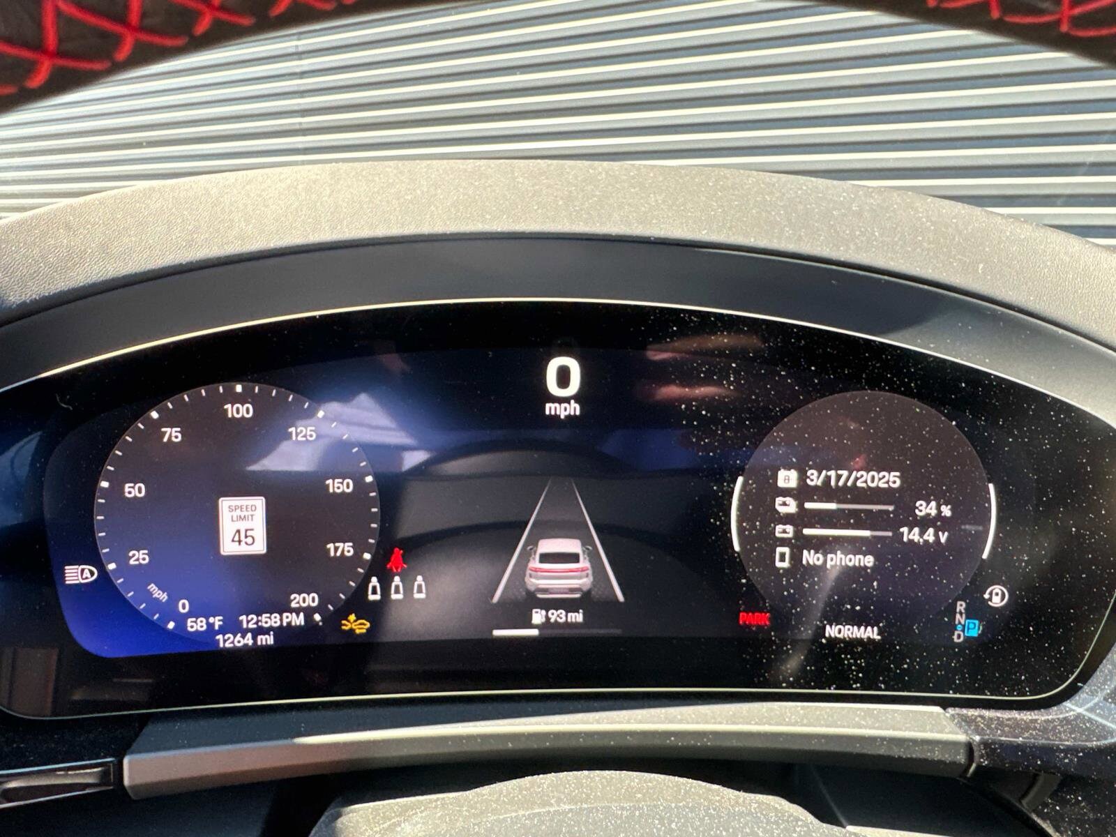 2025 Porsche Macan S - Photo 27