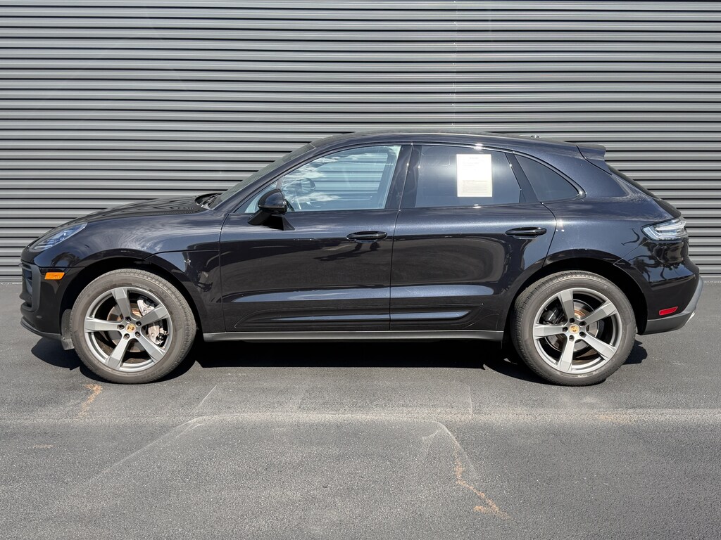 Used 2023 Porsche Macan T SUV